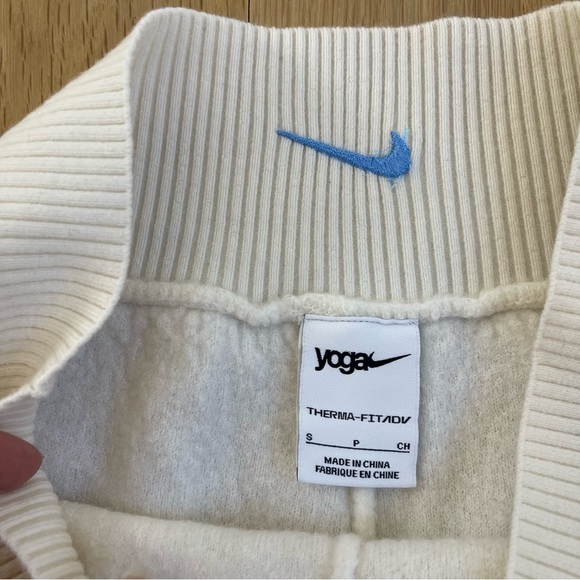 Nike Yoga Therma-Fit ADV Wool Cream Blue Green Grey Flare Pants Size Small - Picture 6 of 9